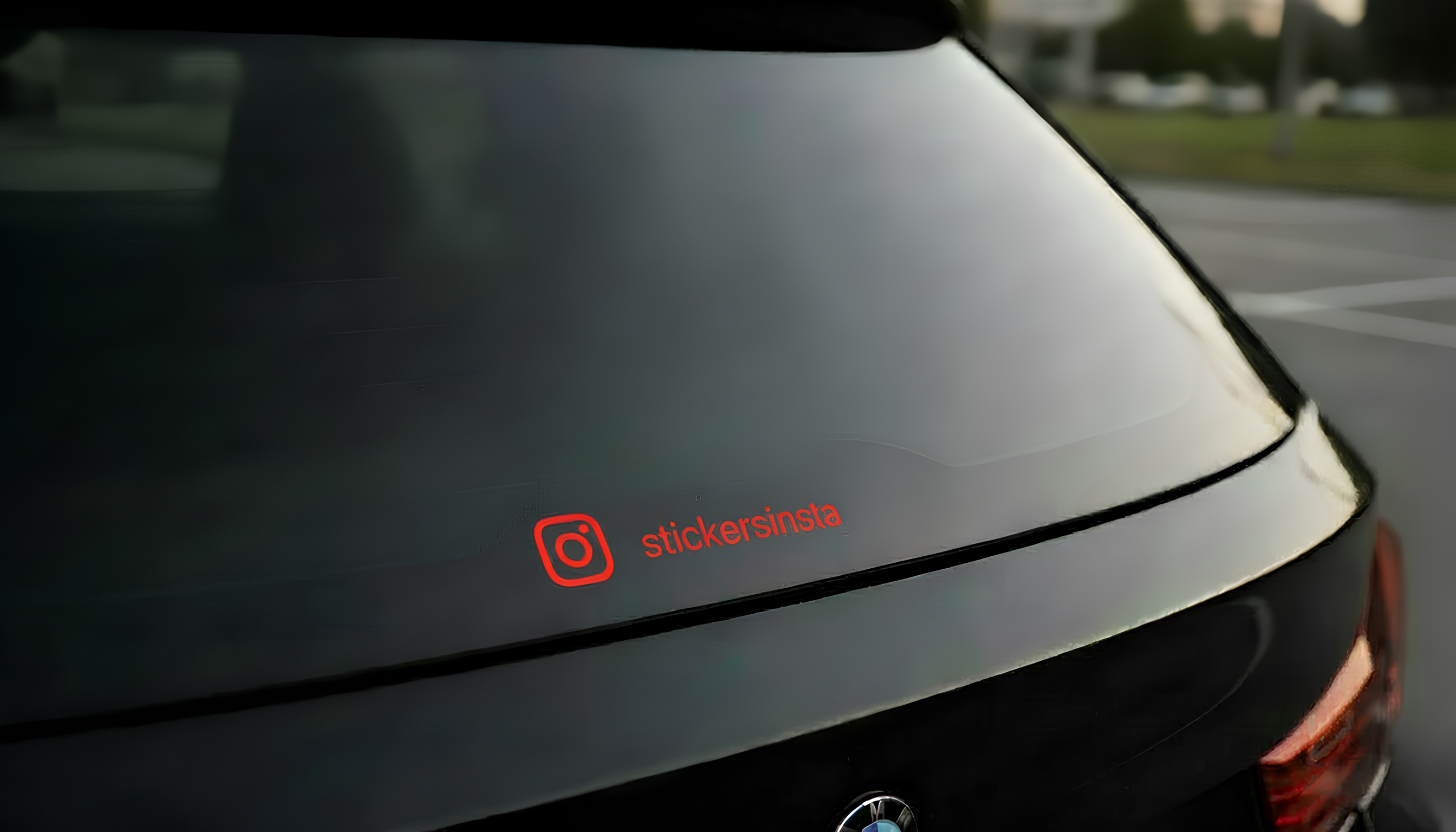 Sticker Instagram rouge voiture